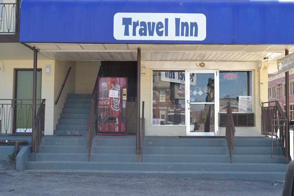 Travel Inn Зейнсвил Екстериор снимка